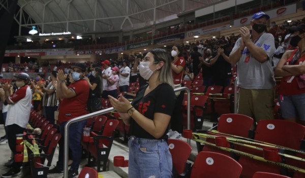 El comportamiento de los aficionados que asistieron al juego inaugural en el Teodoro Mariscal fue con apego a los protocolos establecidos en el inmueble.