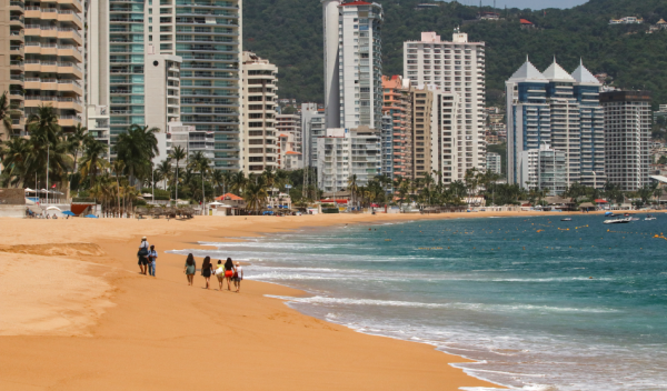 Conagua presenta denuncia contra junta de agua de Acapulco por vertir aguas residuales en playa Icacos