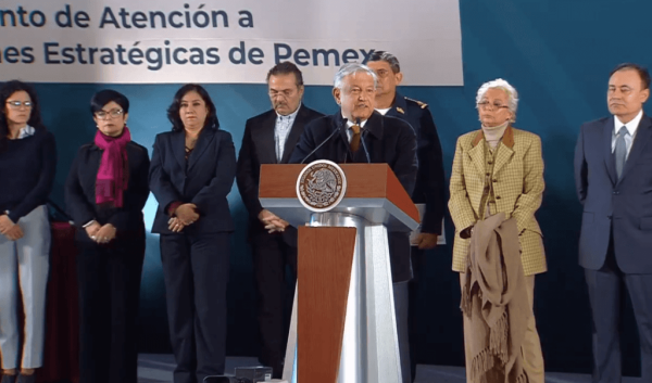 AMLO presenta plan contra huachicol en Pemex; había red de corrupción y complicidad del Gobierno, afirma