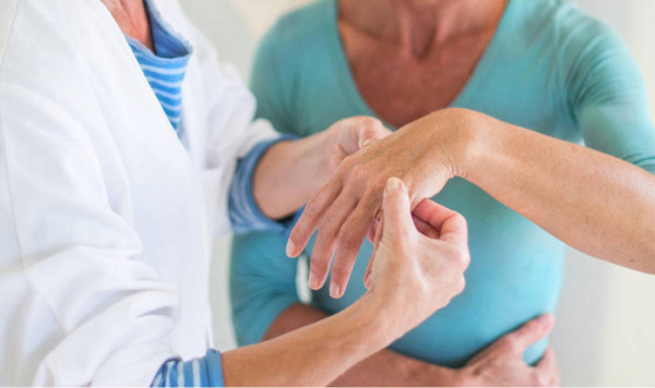 Artritis reumatoide puede destruir articulaciones