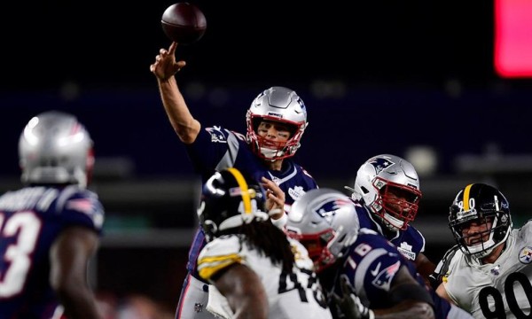 Tom Brady acepta que está frustrado por la ofensiva de Patriots