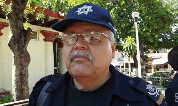 Dictan formal prisión a Felipe Flores, ex jefe de la policía de Iguala; 'dice no saber nada', abogados de los 43