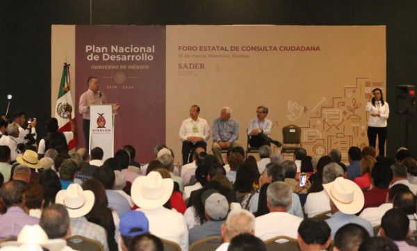 Inicia en Mazatlán el Foro Estatal de Consulta para Plan Nacional de Desarrollo