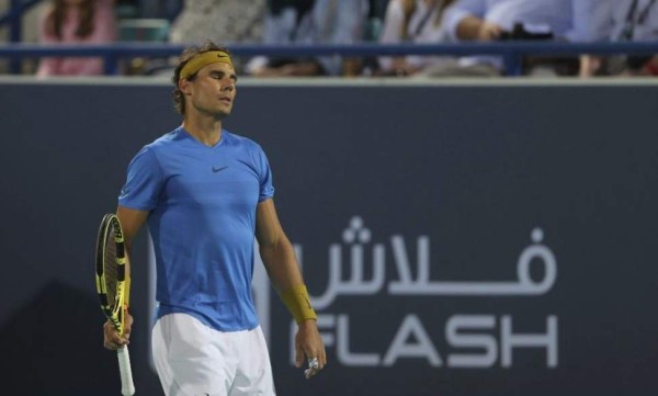 Rafael Nadal no tuvo un buen torneo en el torneo de exhibición Mubadala World Tennis Championship.