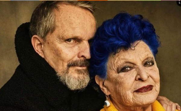 #AzulDeLucía: Miguel Bosé hace homenaje a su mamá con cubrebocas de su color favorito