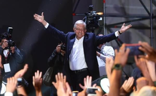 A tres años del triunfo de AMLO, en el Congreso de Sinaloa morenistas celebran y panistas lamentan su gobierno
