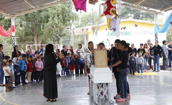 El jueves los restos de Dayana fueron despedidos para ser enterrados en Mocorito.