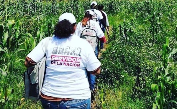 Los Siervos de la Nación arman el censo para programas de AMLO… y lo hacen muy cerquita de Morena
