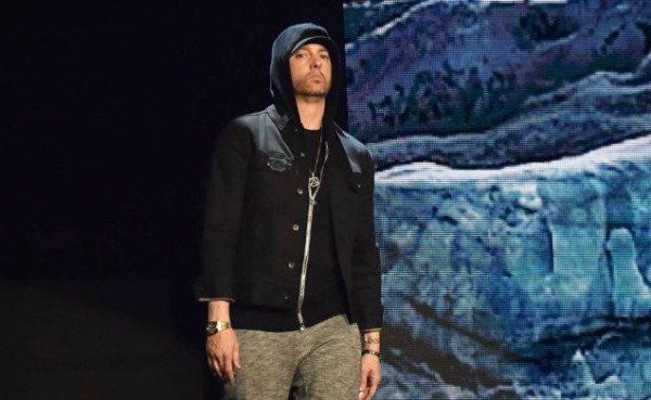 Eminem, primer lugar de listas de reproducción