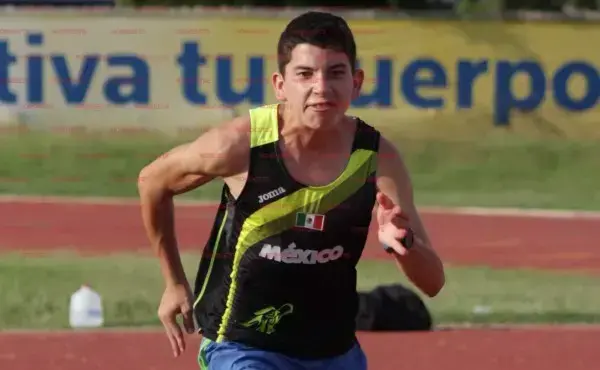 El joven deportista, orgullo porteño por su entrega y carisma, representó a México en campeonatos mundiales y fue medallista en eventos nacionales y del Grand Prix de Para Atletismo.