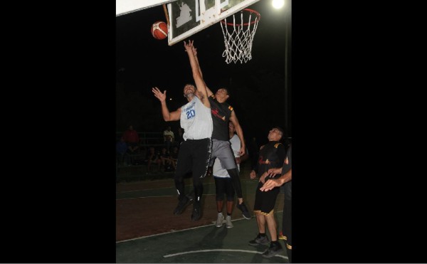 Sale airoso Tímbiri ante mecánicos en el básquet del Infonavit Playas