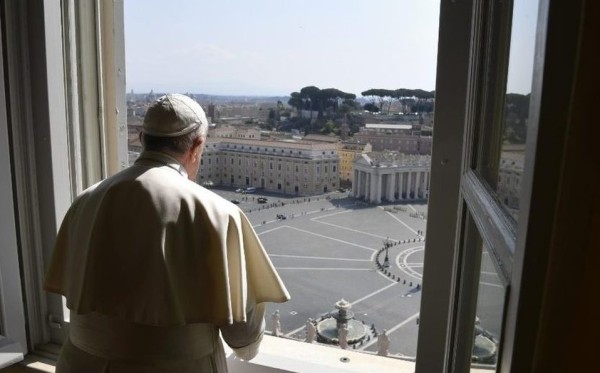 Papa Francisco convoca a rezar un Padre Nuestro contra el Covid-19 [VIDEO]