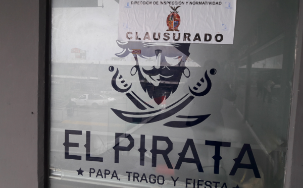 Clausura Gobierno del Estado bar donde asesinaron a tres personas en Culiacán
