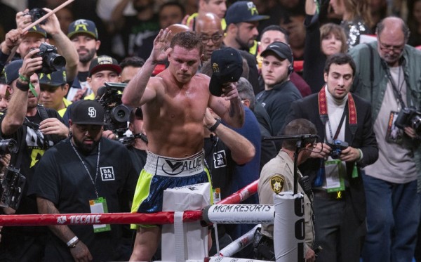 Saúl 'Canelo' Álvarez regresaría al cuadrilátero el próximo 2 de mayo