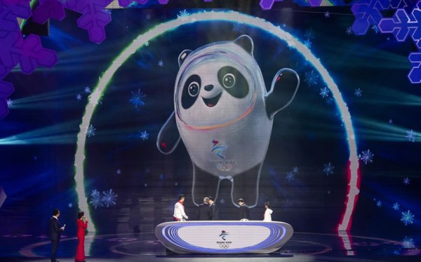 Un oso panda, la mascota de los Juegos Olímpicos de Invierno de 2022