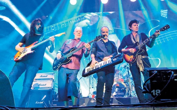 Caifanes celebra con tocada su 30 aniversario