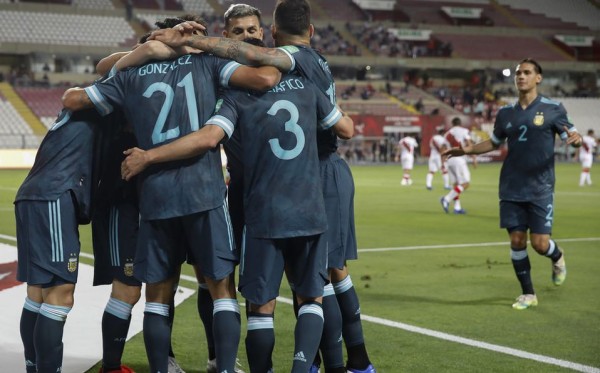 Argentina suma 10 puntos de 12 posibles al momento rumbo a Qatar 2022.