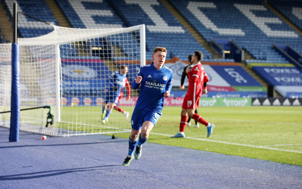 Leicester City aprovechó los errores del Liverpool para revertirles el resultado.