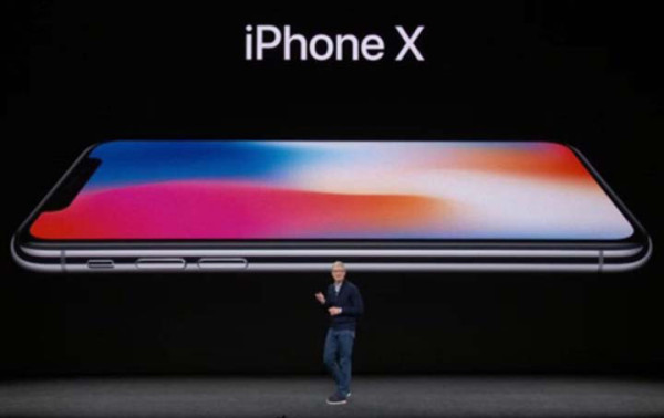 Mexicanos ven complicado adquirir un iPhone X; la versión más barata costará 23,500 pesos