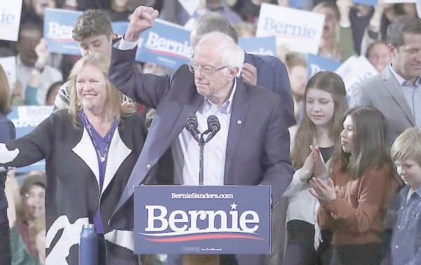 Bernie Sanders se lleva la elección primaria presidencial del Partido Demócrata en California, el premio mayor del supermartes.