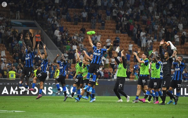 Inter de Milán humilla al Lecce en debut en la Serie A