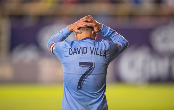 Ex trabajadora del New York City acusa al futbolista David Villa de acoso sexual