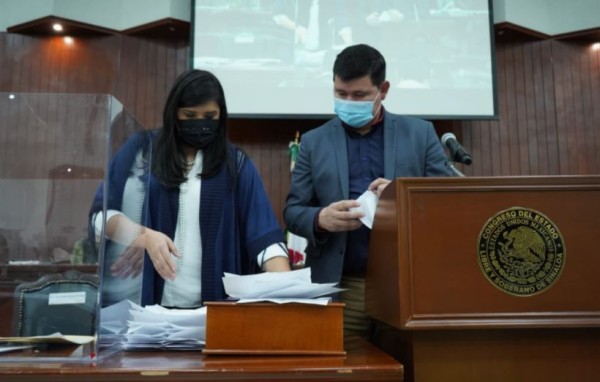 Este martes son elegidos Liliana Margarita Campuzano Vega y José Luis Moreno López como comisionados de la CEAIP.