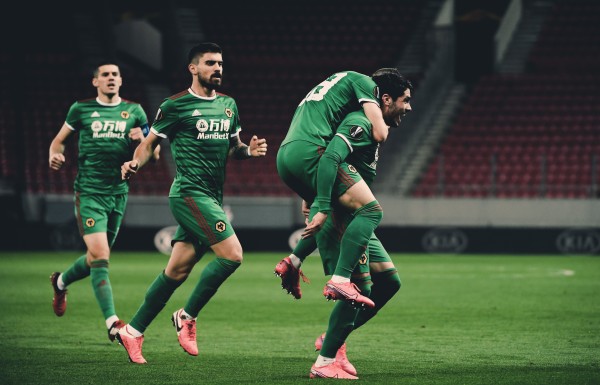 Los Wolves se encarrilan a cuartos de final de la Europa League