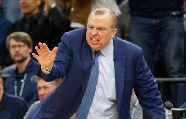 Tom Thibodeau está muy cerca de los Knicks de Nueva York. (Foto: Twitter @SeguidoresNBA)