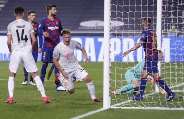 Joshua Kimmich festeja su gol.