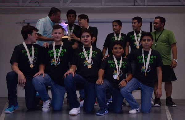 Reconoce Colegio Andes a medallistas y competidores del Torneo de La Amistad