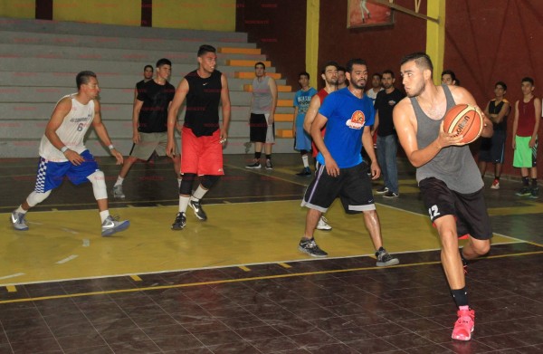 Realiza Náuticos chequeo de talento este martes y miércoles en la cancha Germán Evers