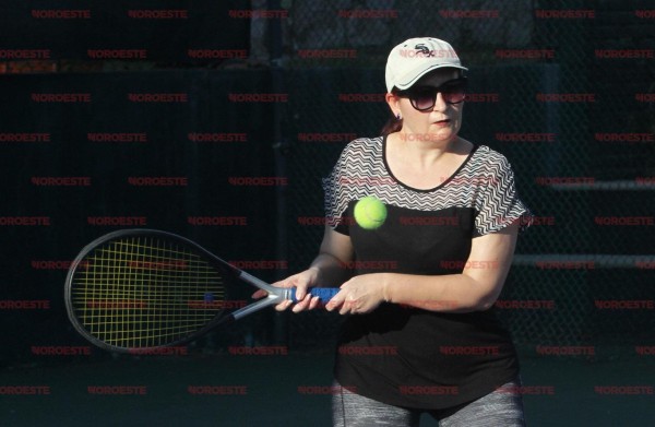 Suben las emociones en la Copa Corona de la Raza 2017