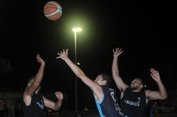 Sorprenden al anfitrión en la Copa Navideña de Baloncesto Delfines de Mazatlán 2020