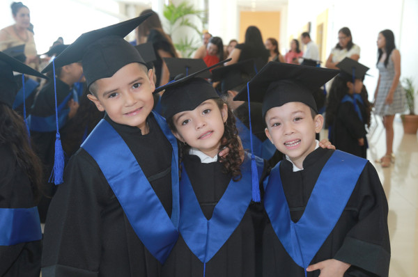 Diego Cárdenas, Alondra Armenta y Jesús Emiliano Arámburo.