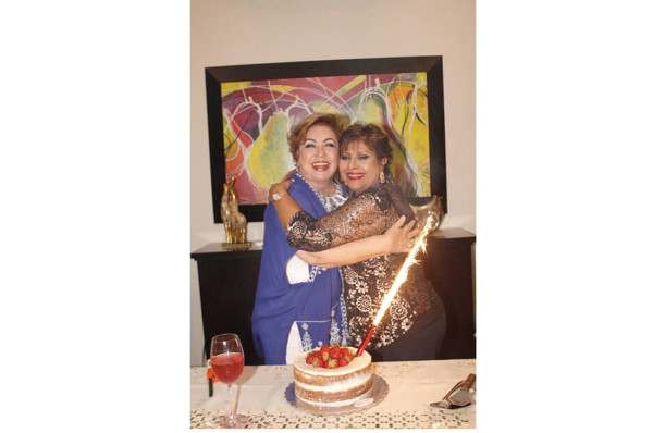 Cristina Puga de Osuna y Adela Gómez son consentidas en sus cumpleaños