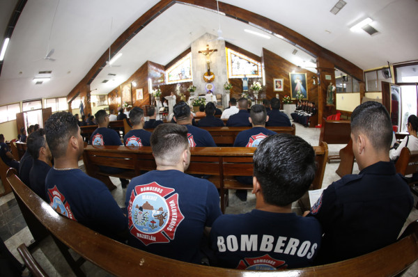Bomberos Voluntarios de Mazatlán celebra sus 77 años de servicio
