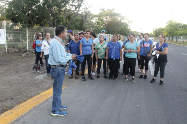 Caminan por la salud familiar con ANSPAC Mazatlán