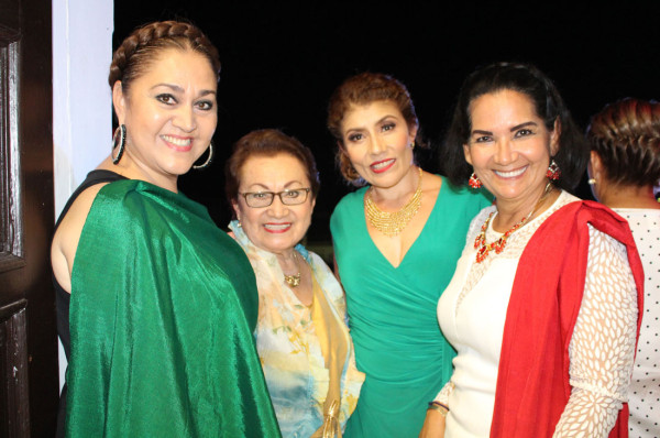 María Alicia Valdez, Alicia Medina, Ana Lilia Castillo de Ontiveros y Carmelita Rodríguez.