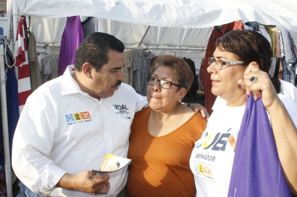 Le piden apoyo hasta para una tumba a candidato a diputado, en Culiacán