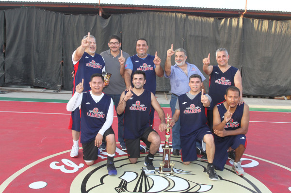La escuadra de Ligra obtuvo el campeonato del Torneo Intramuros de Baloncesto, que organizó Café El Marino e Industrias Marino.