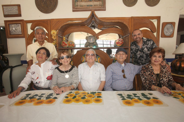 Tamales y champurado, una tradición en Aguacaliente