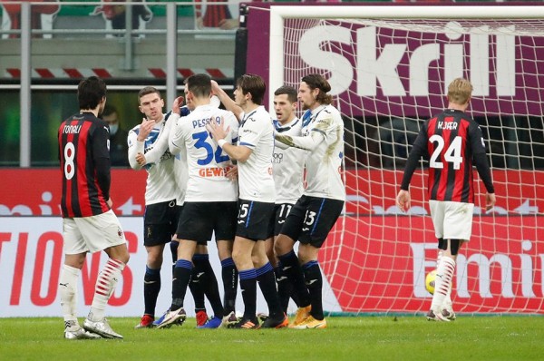 El Atalanta logró un importante triunfo en calidad de visitante ante el líder de la Serie A italiana.