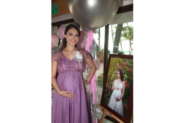 Diana Natalia Reyes de Reynoso está feliz por su debut maternal