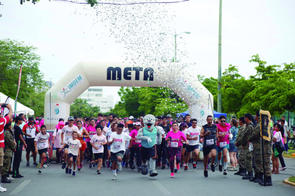 Personas de todas las edades participaron en la primera Carrera Misionera.
