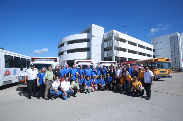 Rotarios canadienses donan vehículos