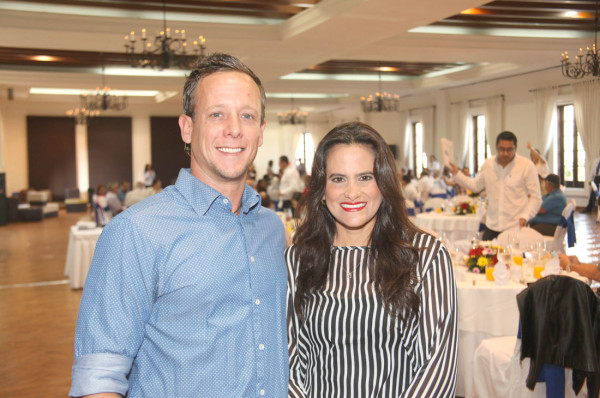 Lance Vient y Perla Rice.