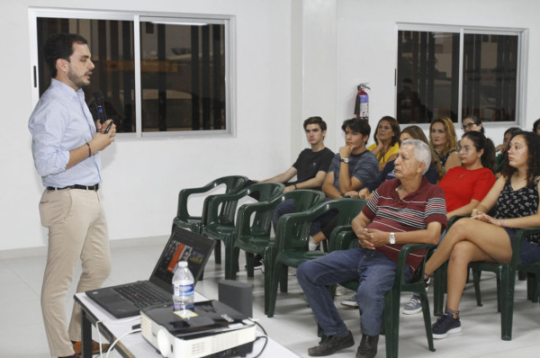 José Miguel González Valderrain explica las bondades y oportunidades que hay en todos los campus de la Univerdad Anáhuac.