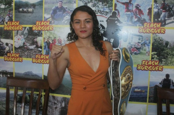 Katty Gutiérrez va por título Plata CMB