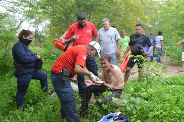 Hombre es arrastrado por la corriente en la represa de Siqueros, en Mazatlán